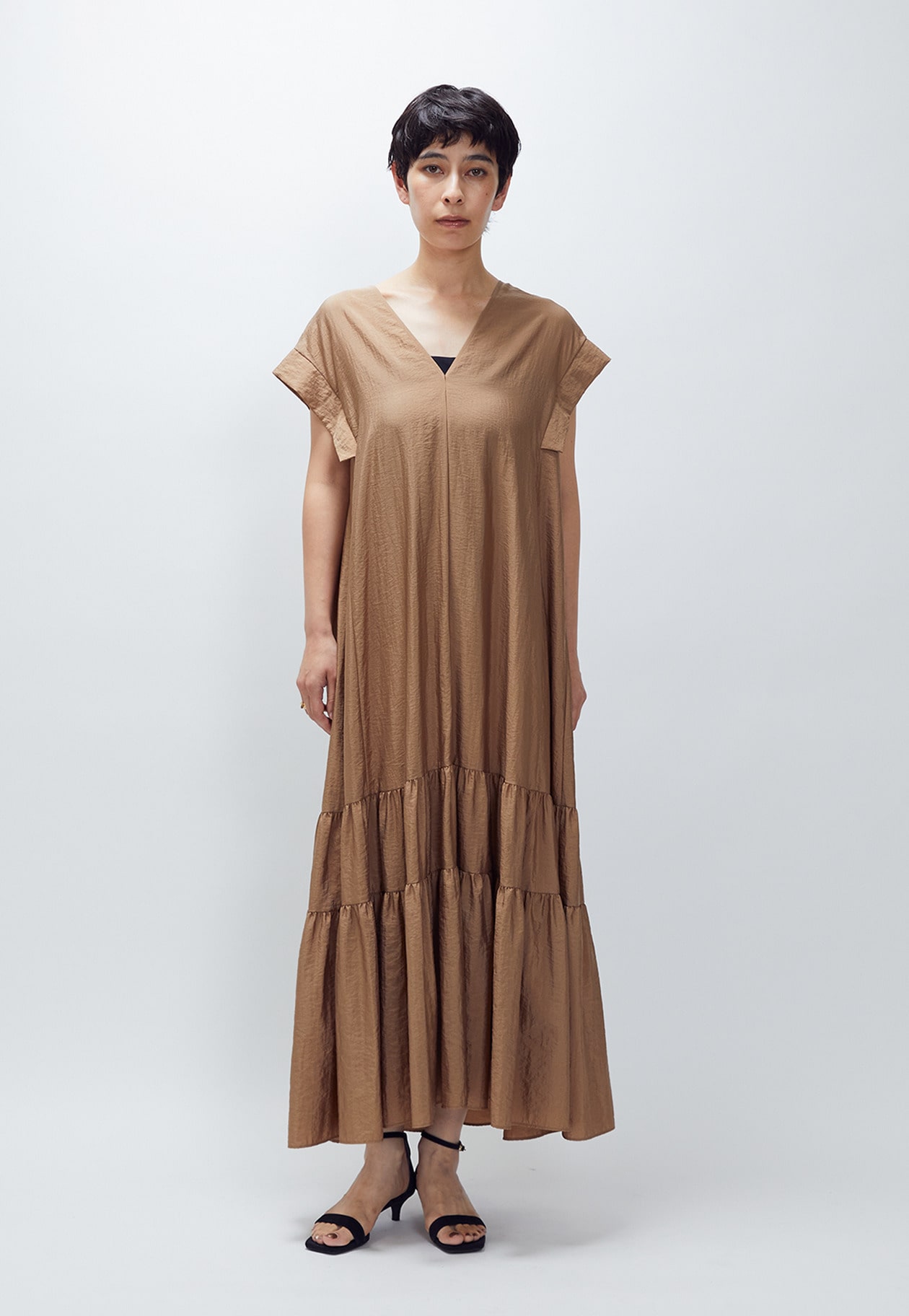 プルミエアロンディスモン ティアードワンピース ナイロンクロスティアードワンピース】｜1er Arrondissement