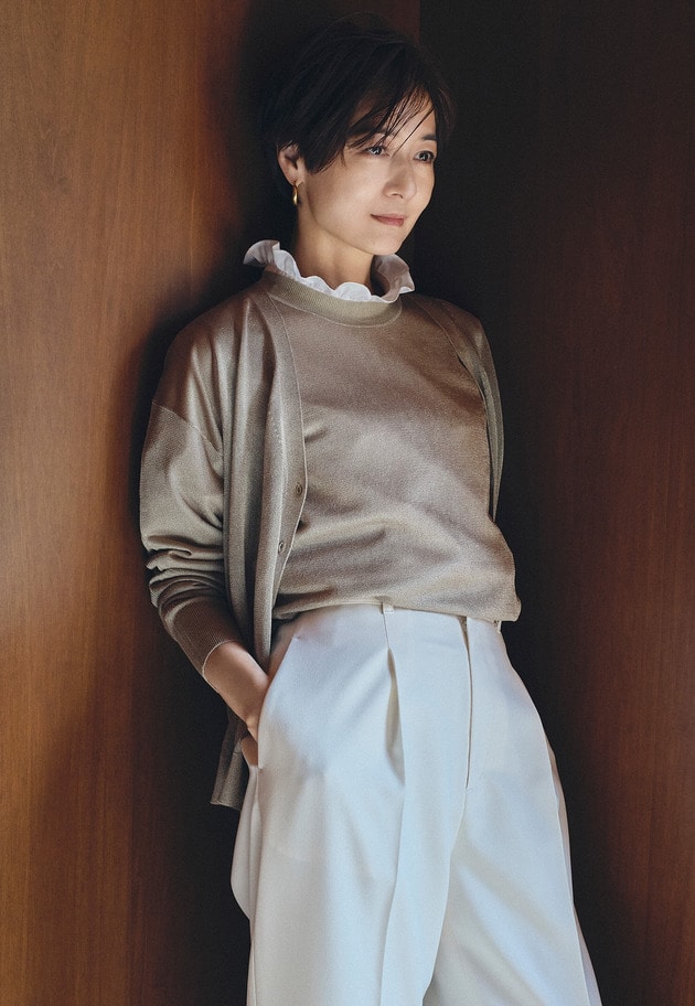 【富岡佳子×1er Arrondissement】スタンドラッフルカラーブラウス 詳細画像 Offwhite 1