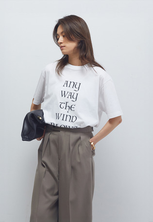 ロゴプリントＴシャツ