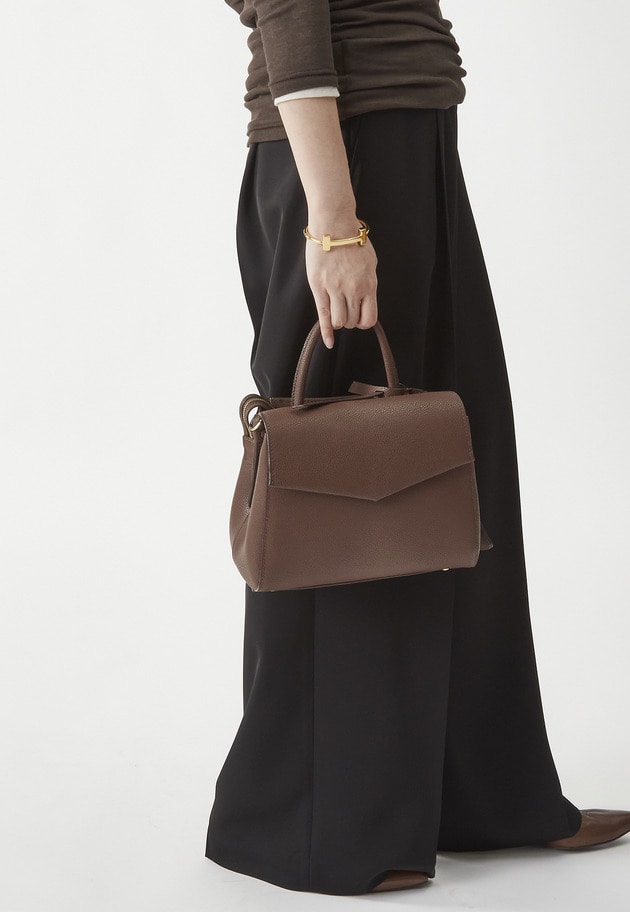 新品未使用】 mica della valle ショルダーバッグ ライトグレー