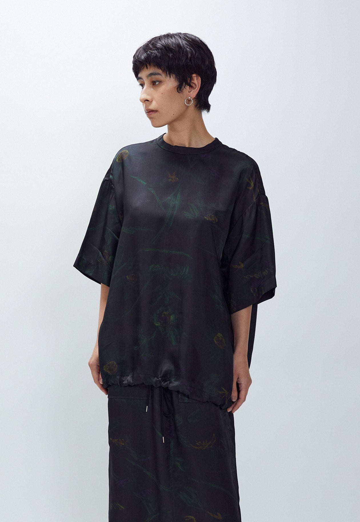 near.nippon (ニアー ニッポン)＞ボタニカルプリント オーバーT