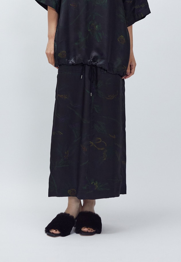 ＜near.nippon (ニアー ニッポン)＞ボタニカルプリント ロングスカート 詳細画像 Black 1