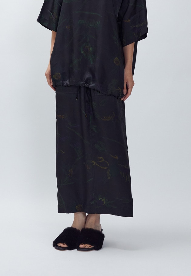 ＜near.nippon (ニアー ニッポン)＞ボタニカルプリント ロングスカート 詳細画像 Black 2