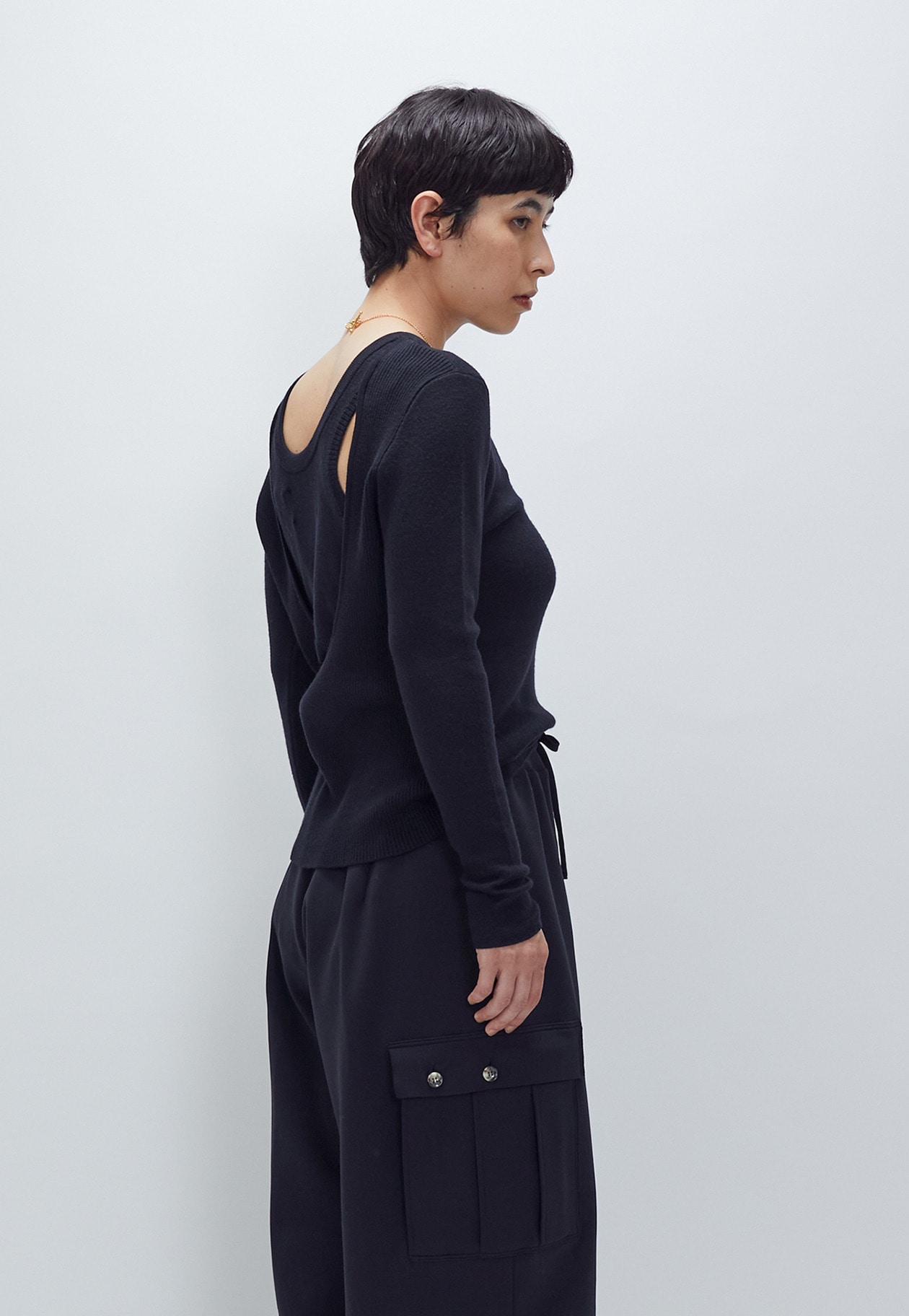 プルミエアロンディスモン　ウール　プルオーバー　黒　ハイゲージ 1er Arrondissement｜プルミエ アロンディスモンのニット通販