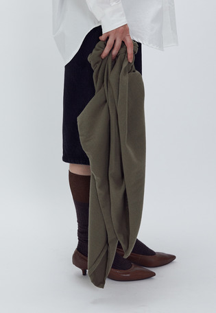 ＜THROW (スロー)＞スクエアスカーフ