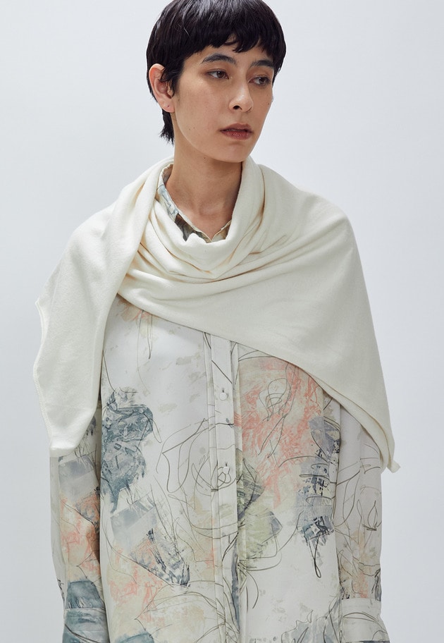 ＜THROW (スロー)＞スクエアスカーフ 詳細画像 White 2