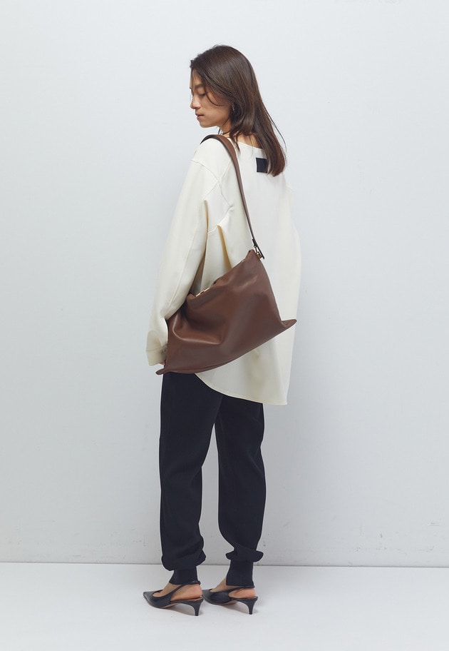 ＜COGTHEBIGSMOKE (コグ ザ ビッグ スモーク)＞“KATE”クルーネックトップス 詳細画像 Offwhite 5