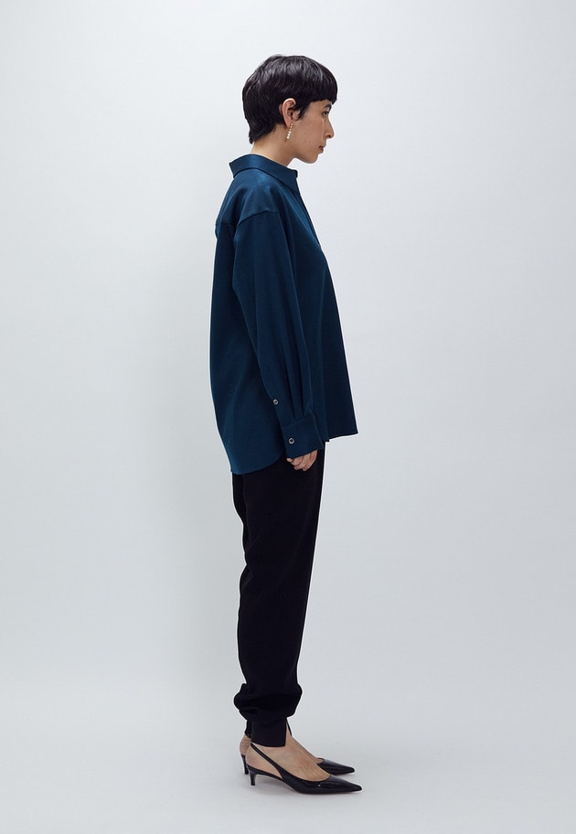 【極美品】 プルミエアロンディスモン 23AW ウールサテンシャツワンピース 黒 ウールサテンシャツ】｜1er Arrondissement（プルミエ アロン