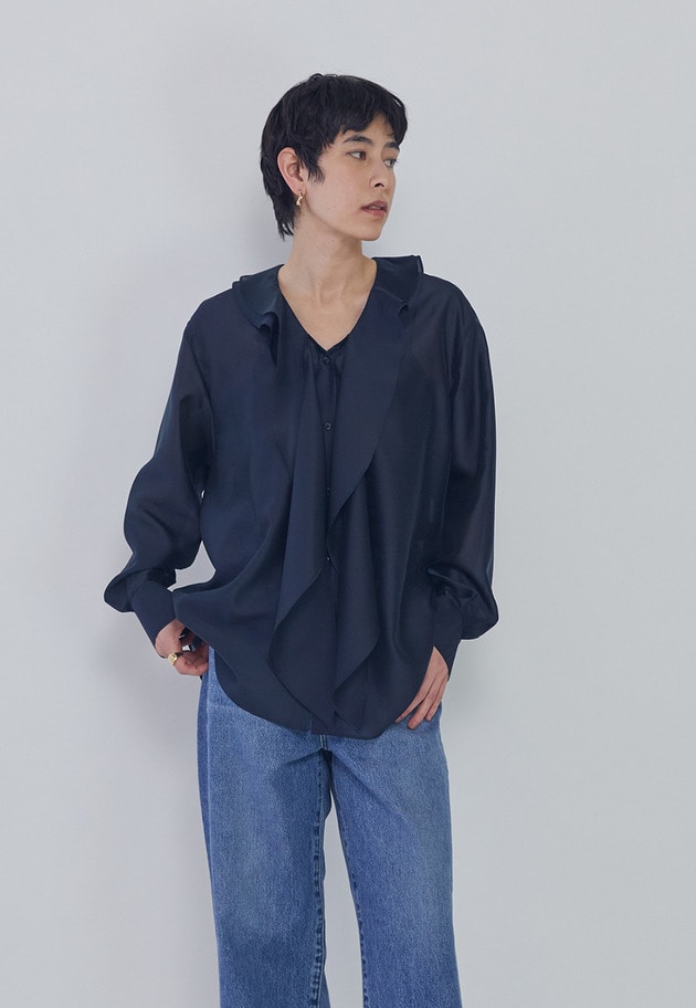 ラッフルＶネックブラウス 詳細画像 Navy 1