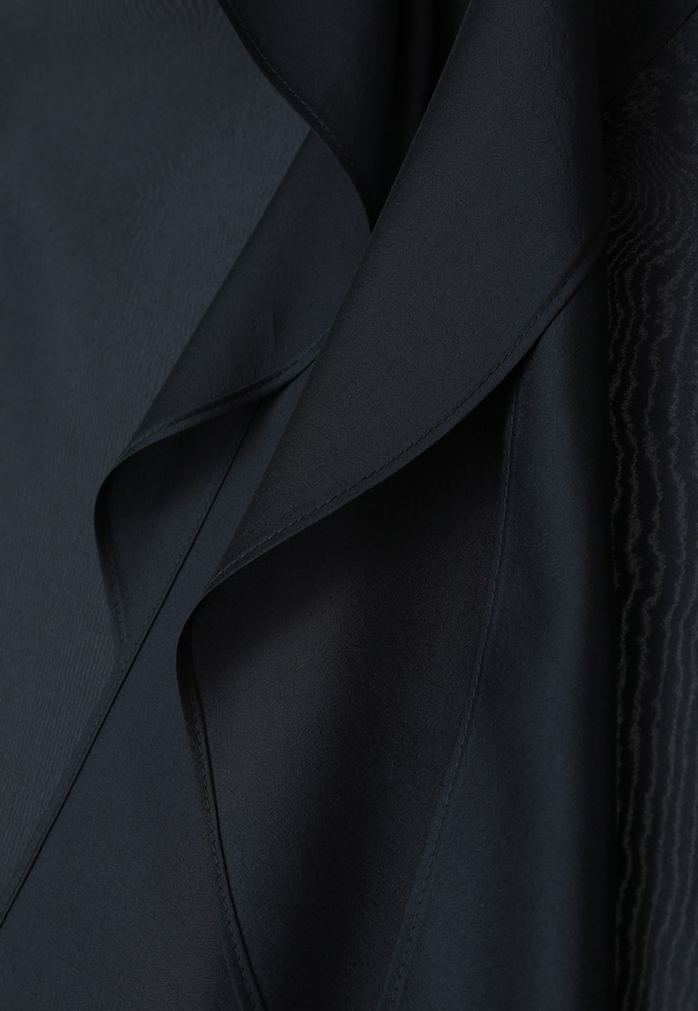 ラッフルＶネックブラウス 詳細画像 Navy 17