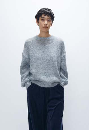 【追加】モヘアラメリリヤーンクルーネックニット