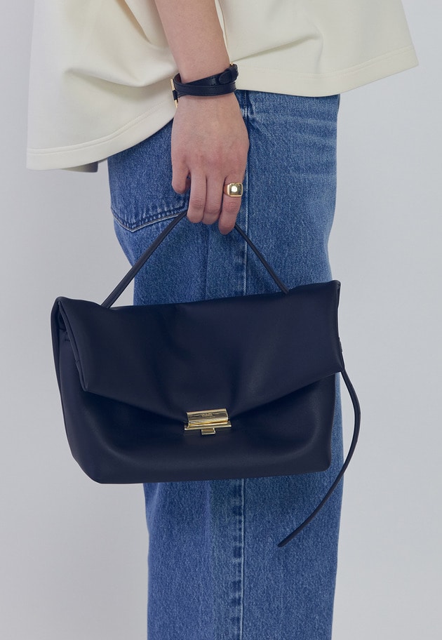 【予約】＜PUNTI（プンティ）＞"GRAFT-FLAP&rdquo;ショルダーバッグ 詳細画像 Black 4