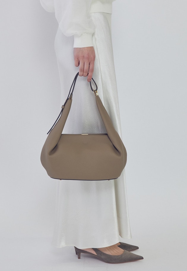 【予約・WEB限定】＜PUNTI（プンティ）＞"OVOLO&rdquo;ショルダーバッグ 詳細画像 Beige 1