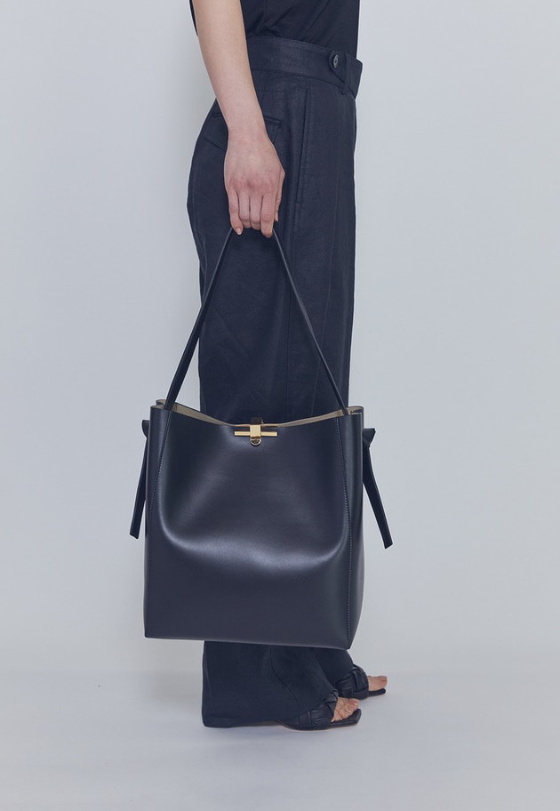 ＜ZANCHETTI / ザンケッティ＞"BNG&rdquo;ショルダーバッグ 詳細画像 Black 1