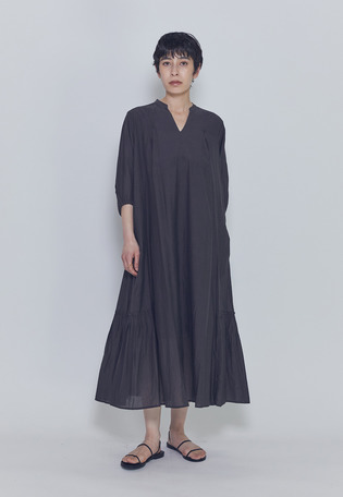 【予約・WEB限定】＜normment（ノーメント）＞ギャザースリーブドレス