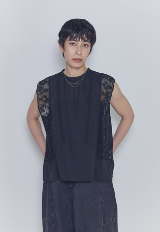 【予約・WEB限定】＜normment（ノーメント）＞ “MANNY LACE”ノースリーブブラウス