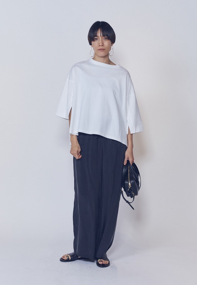 ＜COGTHEBIGSMOKE (コグ ザ ビッグ スモーク)＞&ldquo;NOELLA&rdquo;Tシャツ 詳細画像 Offwhite 11