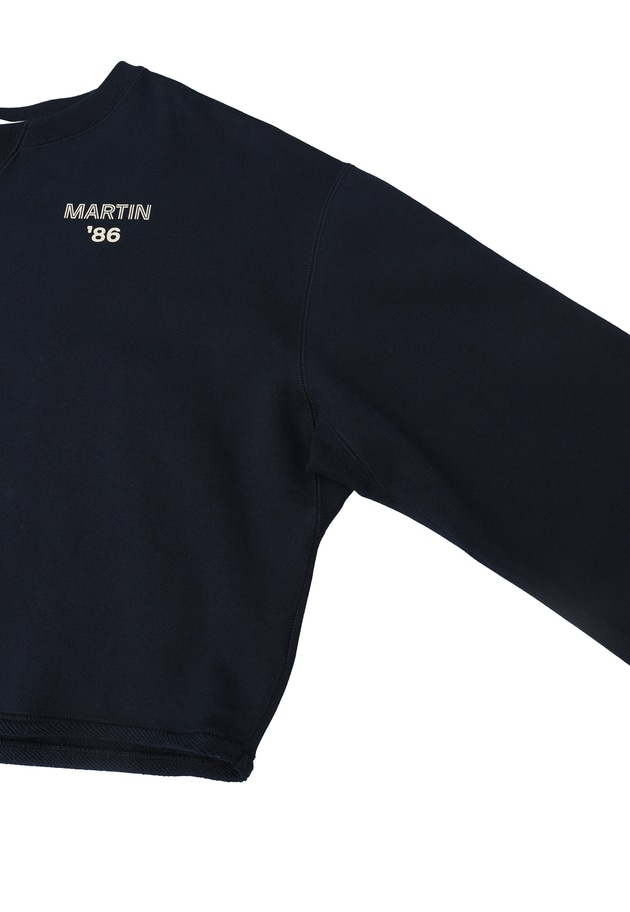 ＜IRONING (アイロニング)＞ロゴスウェットショートプルオーバー 詳細画像 Navy 15