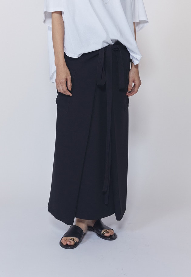 【予約・WEB限定】＜COGTHEBIGSMOKE (コグ ザ ビッグ スモーク)＞&ldquo;MINA&rdquo;ダブルラップスカート 詳細画像 Black 1