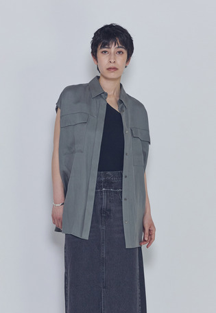 【予約】テンセルリネンノースリーブシャツ