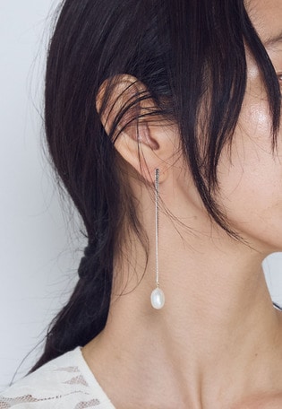 ＜YVETTE（イヴェット）＞スネークチェーンパールピアス(片耳)