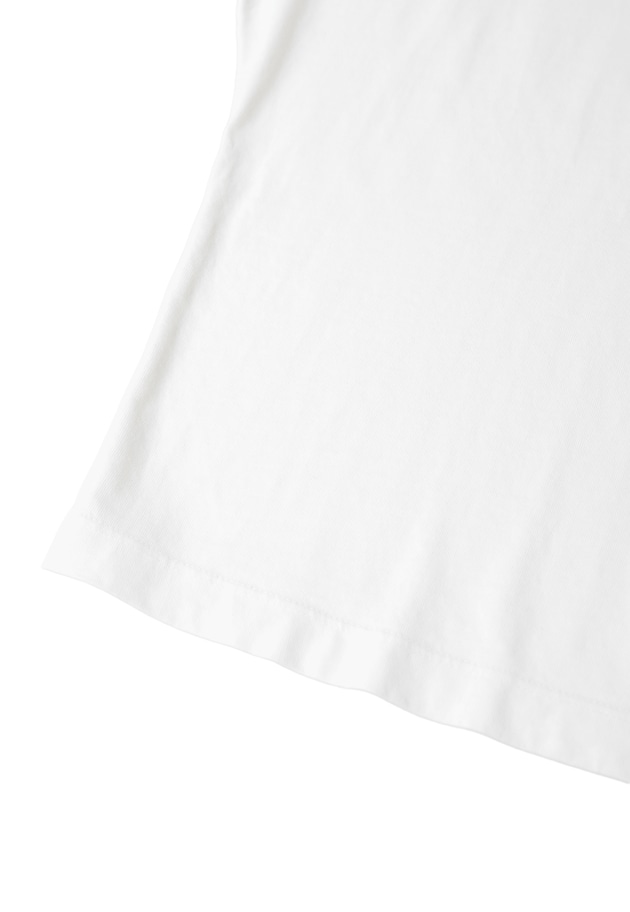 ＜AGOLDE （エーゴールドイー）＞ショルダーカットTシャツ 詳細画像 White 15