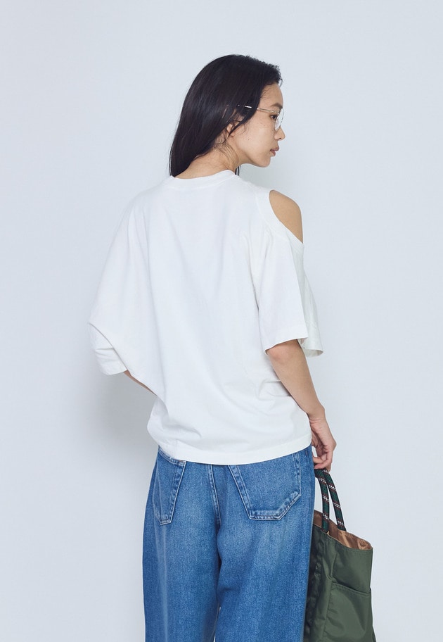 【予約】＜AGOLDE （エーゴールド―イー）＞ショルダーカットTシャツ 詳細画像 White 3