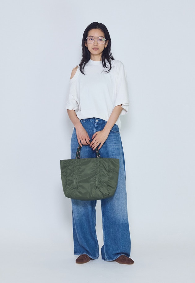 【予約】＜AGOLDE （エーゴールド―イー）＞ショルダーカットTシャツ 詳細画像 White 5
