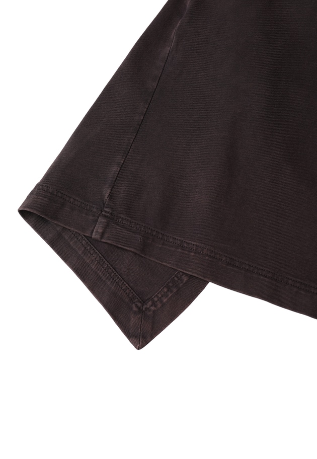 ＜AGOLDE （エーゴールドイー）＞"THEO"Tシャツ  詳細画像 Brown 17